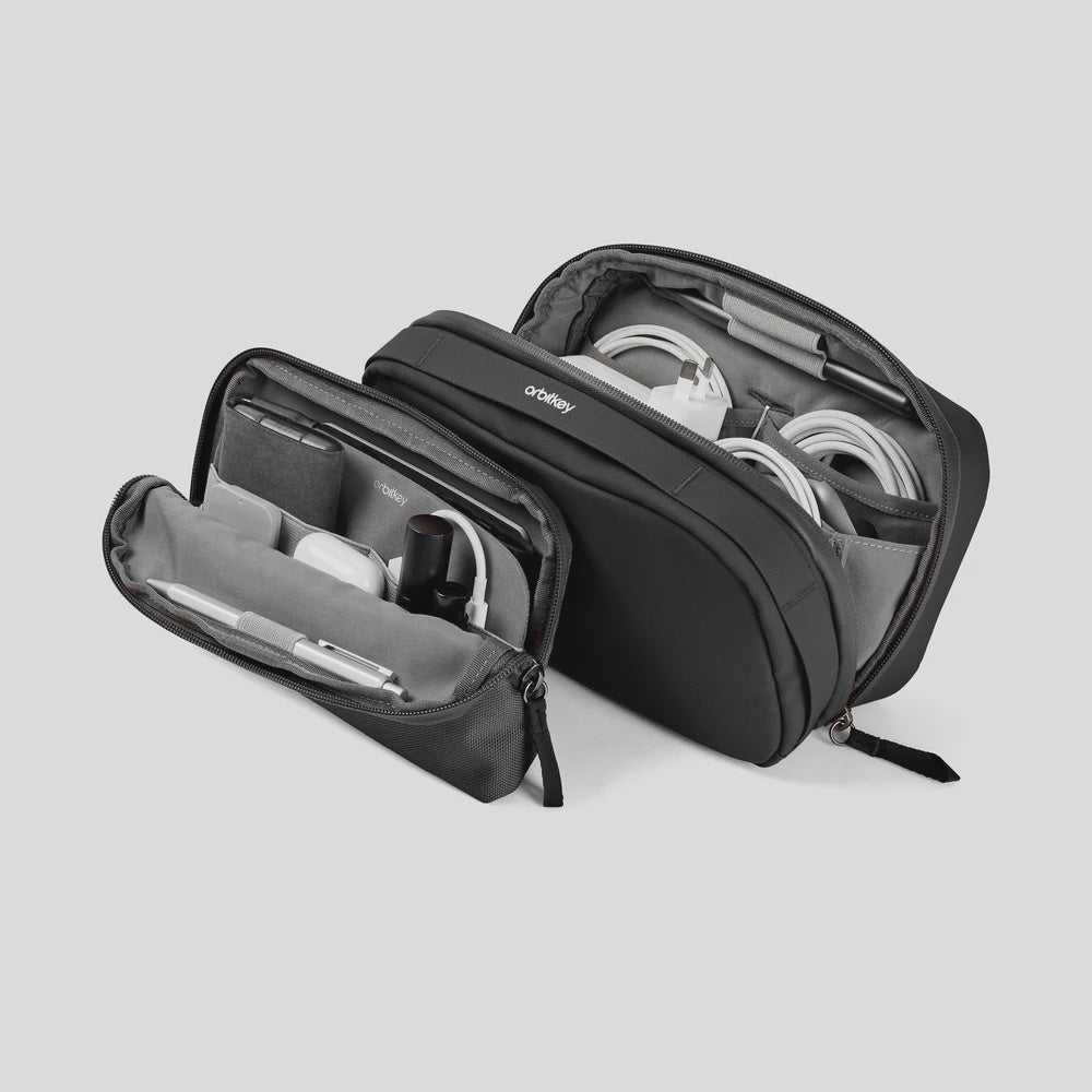 2-in-1 Tech Pouch Black