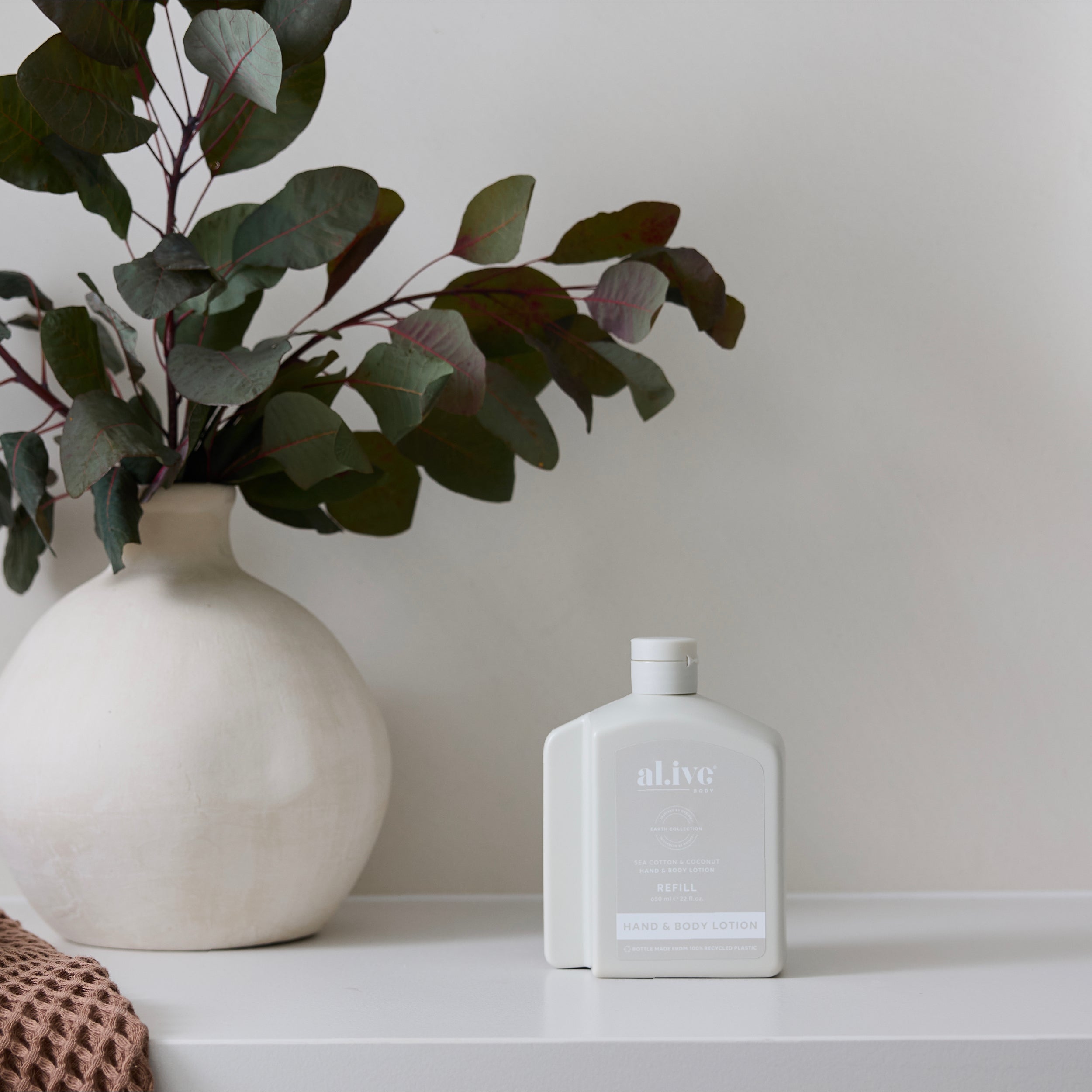 Alive-body-sea-cotton-lotion-refill-bottle