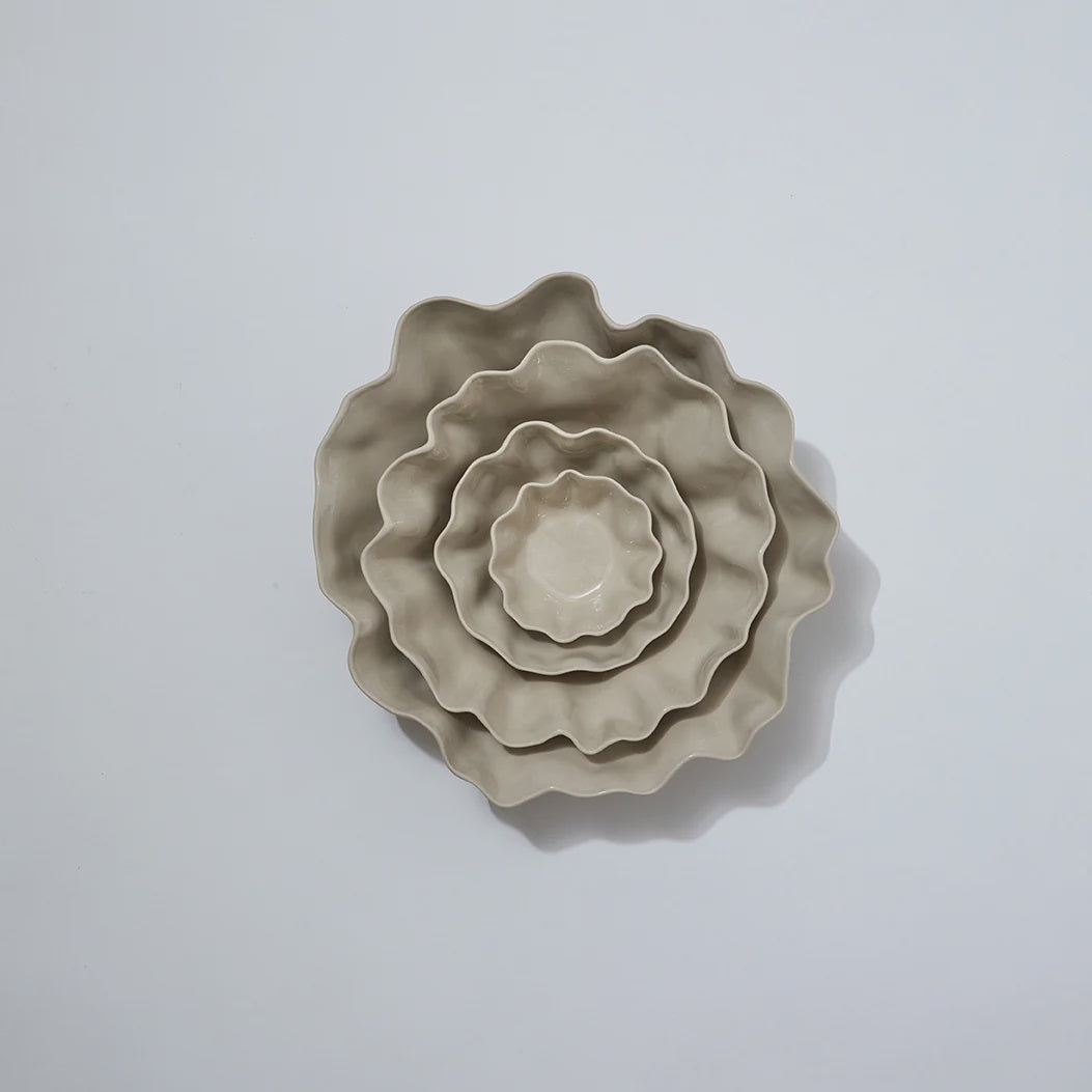 Ruffle Bowl Chalk White