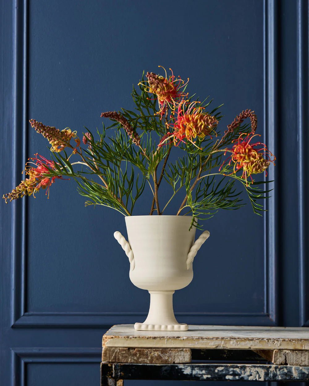 Florence Vase Trophy Life Vintage White - Robert Gordon