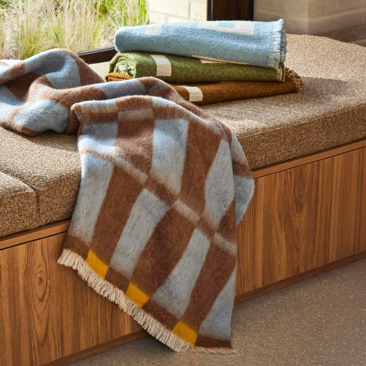 Freya Throw Blue-IsAlbi
