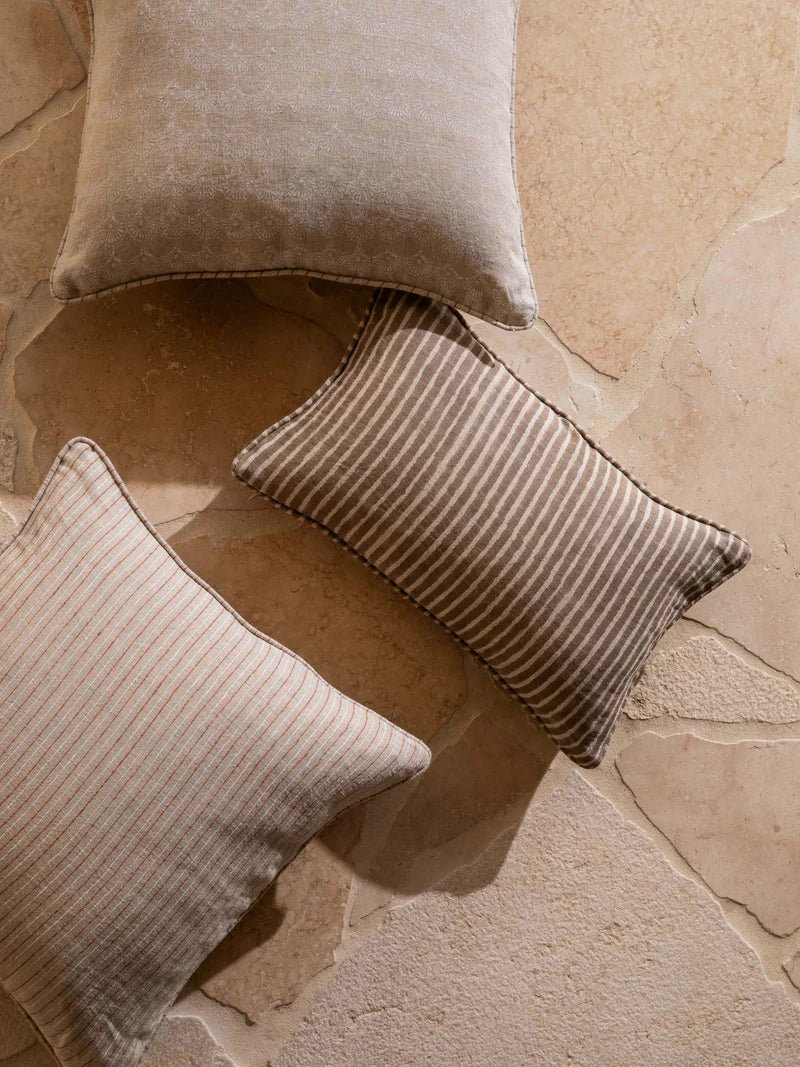 Gia Mocha Mini 30x50 - L & M Home