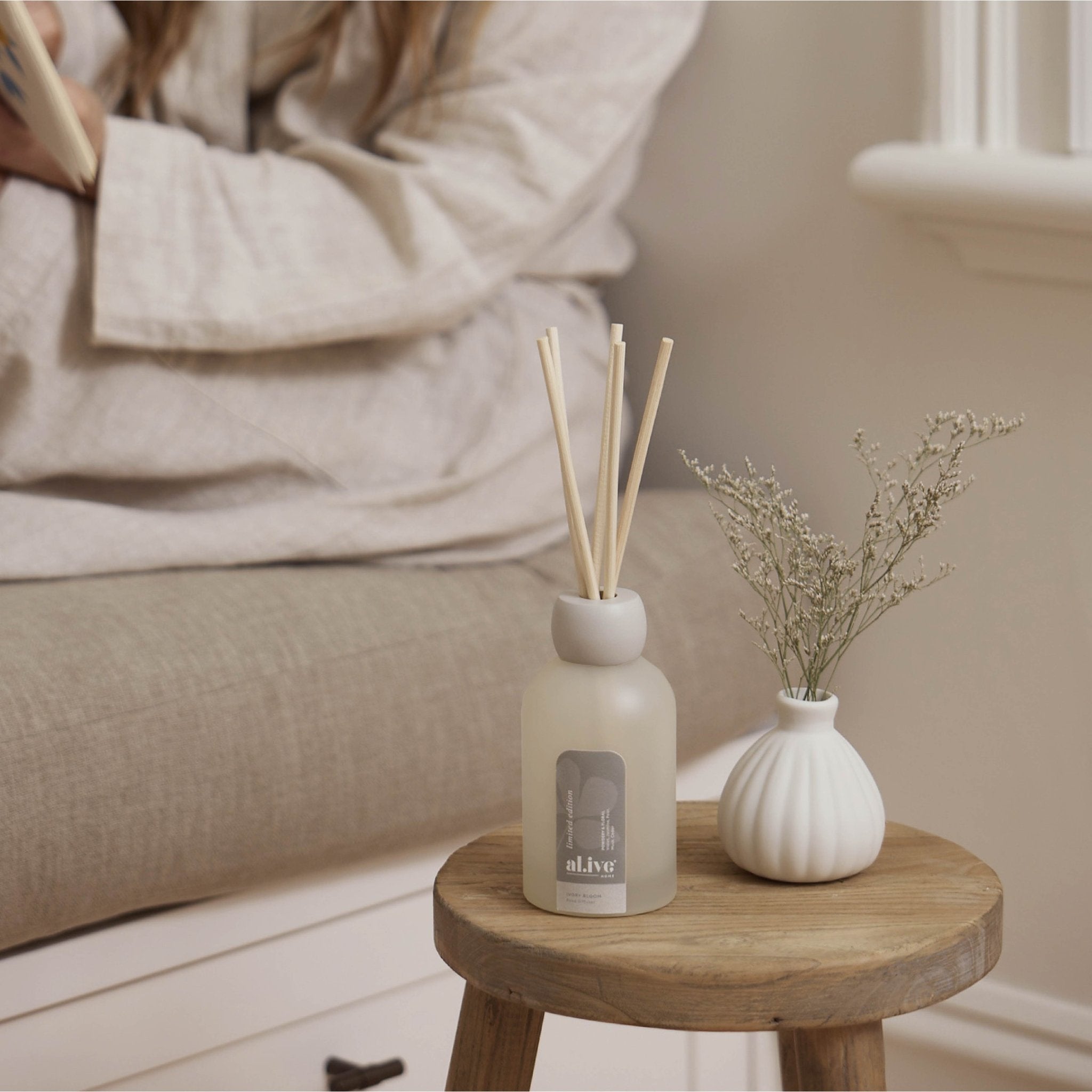 Ivory Bloom Reed Diffuser - Alive Body