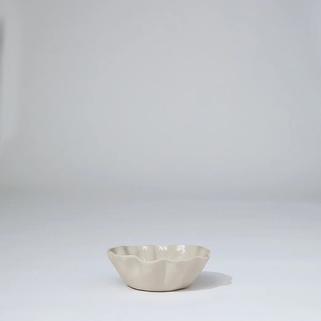 Ruffle Bowl Chalk White-Marmoset Found