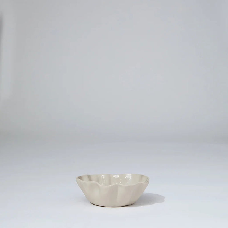 Ruffle Bowl Chalk White-Marmoset Found