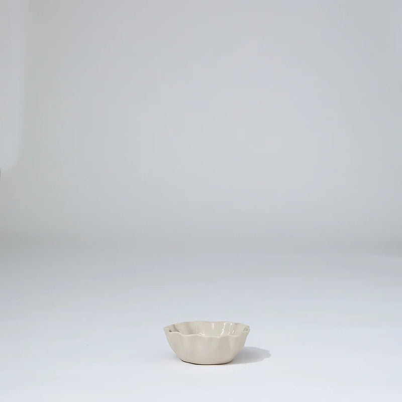 Ruffle Bowl Chalk White-Marmoset Found