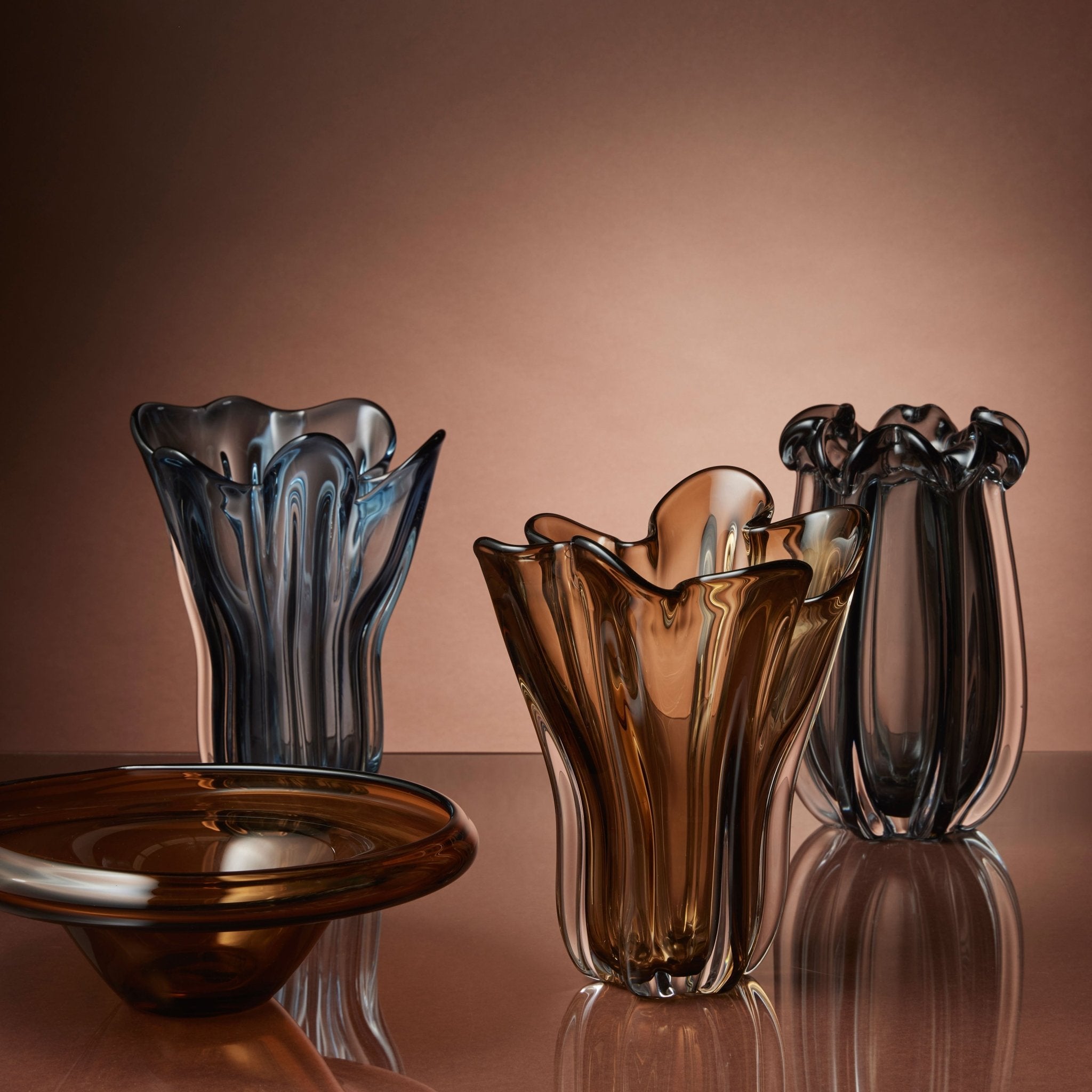 Wavy Glass Vase Amber - IsAlbi