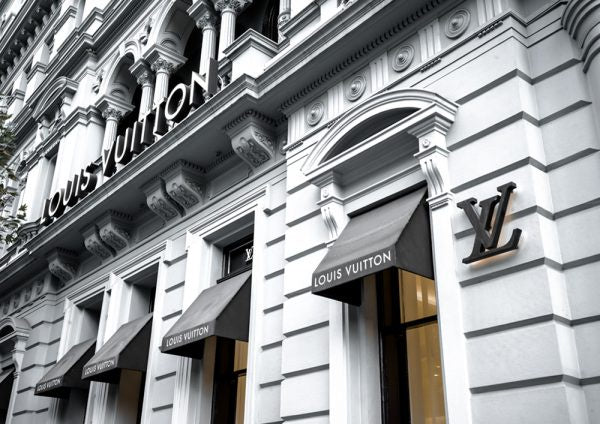 Louis Vuitton facade in Black Box Frame
