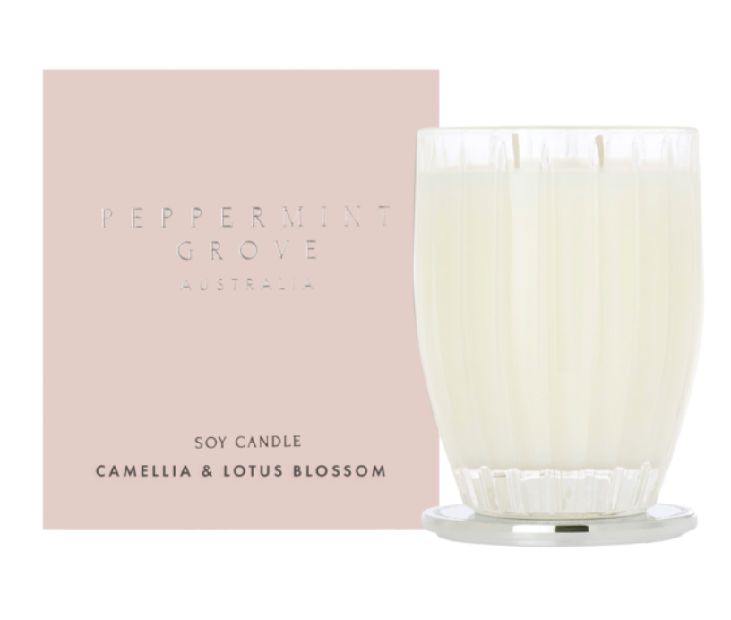 Camellia & Lotus Blossom 370g Candle