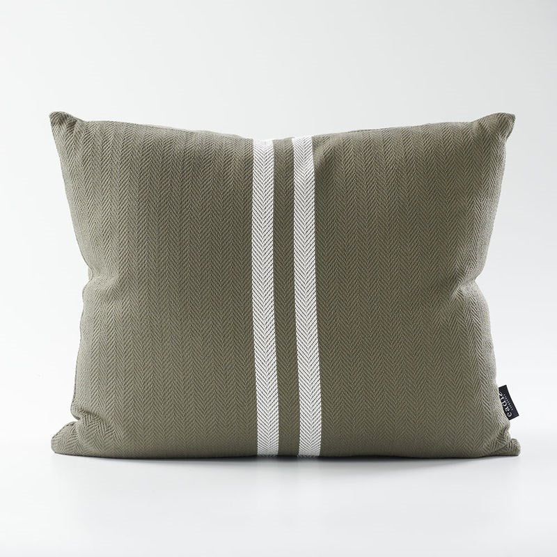 Simpatico Khaki/White 50x60